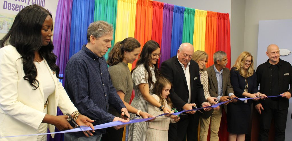 Smilezone ribbon cutting